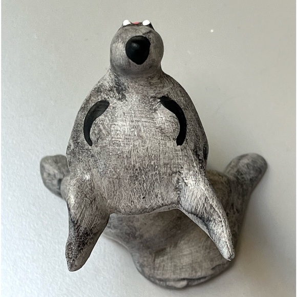 Amusing coyote/wolf figurine in excellent condition - Picture 7 of 7